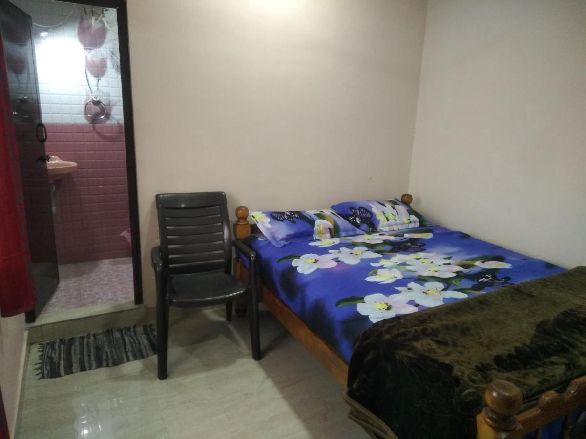 Maniis Homestay Vālpārai Buitenkant foto